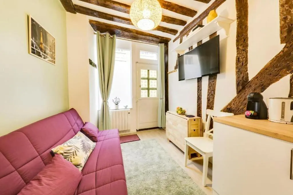 Juliette - Tiny 1Br Pantheon Luxembourg Hideaway-1
